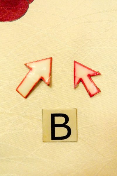 Photo15: P0109K Vintage Japanese kimono Shiny Ivory HAORI short jacket for women / Silk. Camellia (Grade B) (15)