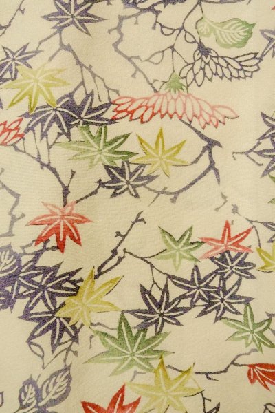 Photo6: P0109M Vintage Japanese kimono Off White HAORI short jacket for women / Silk. Chrysanthemum (Grade C) (6)