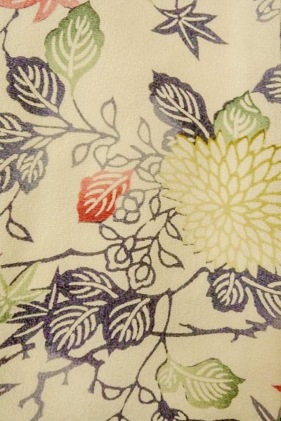 Photo7: P0109M Vintage Japanese kimono Off White HAORI short jacket for women / Silk. Chrysanthemum (Grade C) (7)