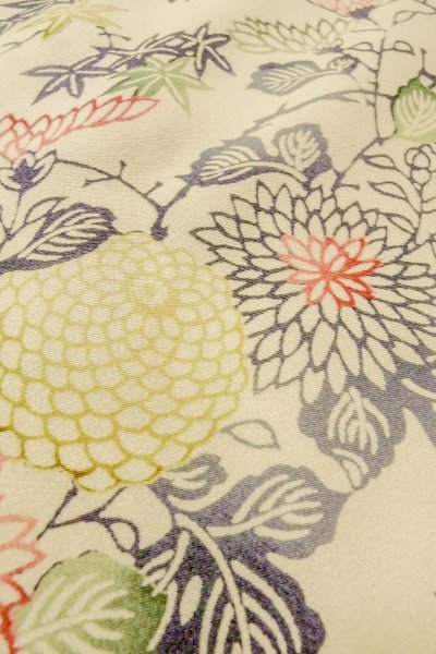 Photo8: P0109M Vintage Japanese kimono Off White HAORI short jacket for women / Silk. Chrysanthemum (Grade C) (8)