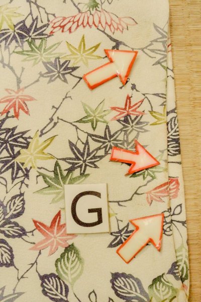 Photo20: P0109M Vintage Japanese kimono Off White HAORI short jacket for women / Silk. Chrysanthemum (Grade C) (20)