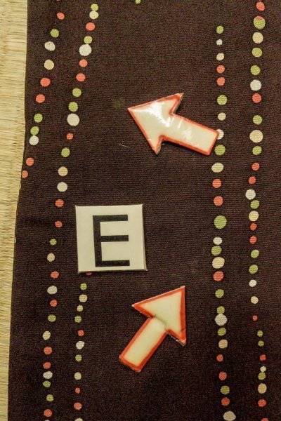 Photo18: P0109O Vintage Japanese kimono Dark Brown HAORI short jacket for women / Silk. Dot (Grade C) (18)