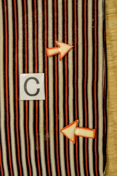 Photo13: P0109R Vintage Japanese kimono Vivid Red HAORI short jacket for women / Silk. Stripes (Grade D) (13)