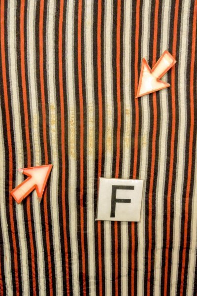 Photo16: P0109R Vintage Japanese kimono Vivid Red HAORI short jacket for women / Silk. Stripes (Grade D) (16)