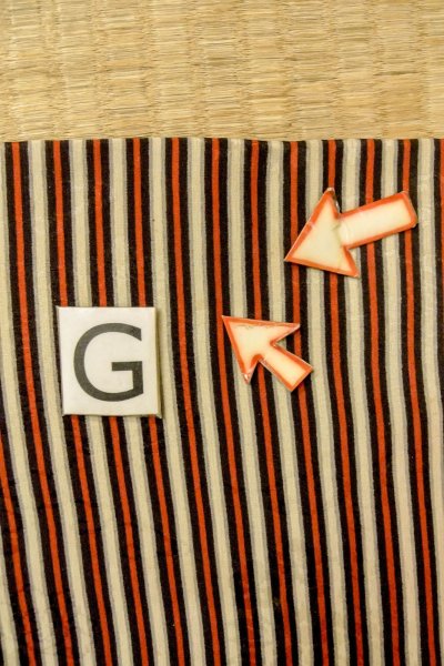 Photo17: P0109R Vintage Japanese kimono Vivid Red HAORI short jacket for women / Silk. Stripes (Grade D) (17)