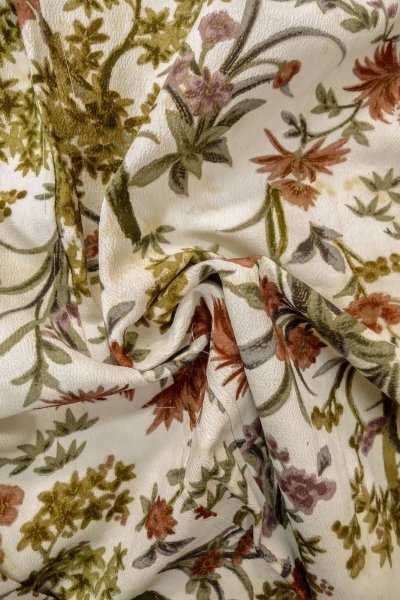 Photo12: P0109T Vintage Japanese kimono White HAORI short jacket for women / Silk. Flower (Grade C) (12)