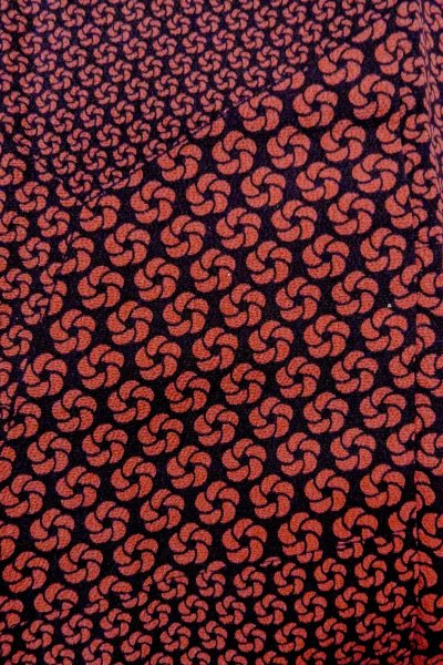 Photo4: Mint P0109U Vintage Japanese kimono Black HAORI short jacket for women / Silk. Flower (Grade A) (4)