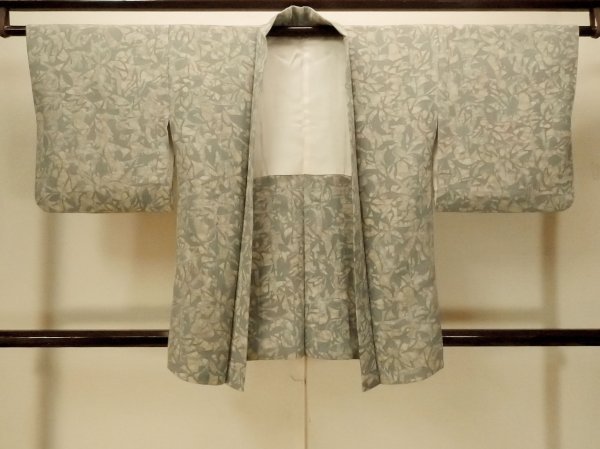 Photo1: P0109W Vintage Japanese kimono Light Grayish Light Blue HAORI short jacket for women / Silk. Abstract pattern (Grade C) (1)