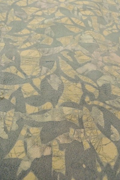 Photo10: P0109W Vintage Japanese kimono Light Grayish Light Blue HAORI short jacket for women / Silk. Abstract pattern (Grade C) (10)