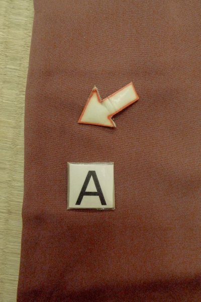 Photo14: P0109X Vintage Japanese kimono Dark Brownish Dark Red HAORI short jacket for women / Silk. Mountain (Grade B) (14)