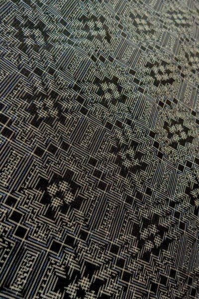 Photo8: P0110A Vintage Japanese kimono Black HAORI short jacket for women / Silk. Geometrical pattern (Grade B) (8)