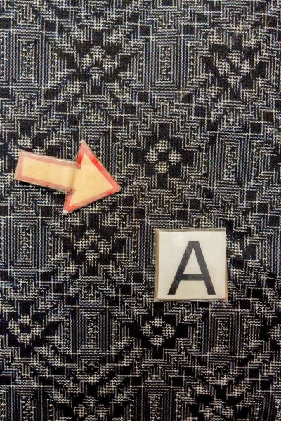 Photo14: P0110A Vintage Japanese kimono Black HAORI short jacket for women / Silk. Geometrical pattern (Grade B) (14)