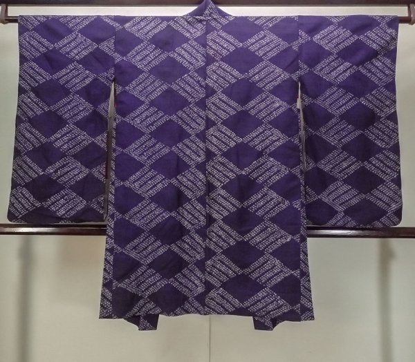 Photo2: P0120A Antique Japanese kimono Dark Purple HAORI short jacket for women / Silk. Dapple pattern (Grade C) (2)