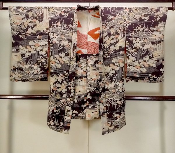 Photo1: P0120B Antique Japanese kimono Dark Wisteria HAORI short jacket for women / Silk. Chrysanthemum (Grade C) (1)