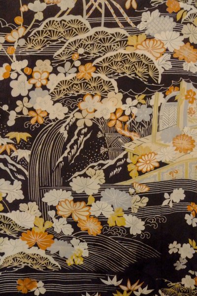 Photo3: P0120B Antique Japanese kimono Dark Wisteria HAORI short jacket for women / Silk. Chrysanthemum (Grade C) (3)