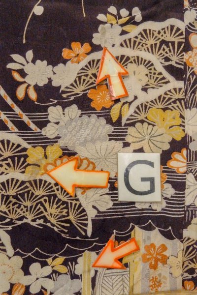 Photo21: P0120B Antique Japanese kimono Dark Wisteria HAORI short jacket for women / Silk. Chrysanthemum (Grade C) (21)