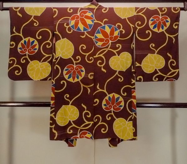 Photo2: P0120D Antique Japanese kimono Dark Dark Red HAORI short jacket for women / Silk. Chinese flower (Grade C) (2)