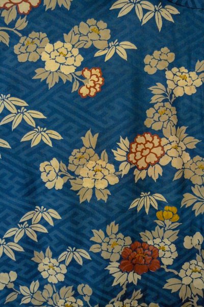 Photo3: P0120G Antique Japanese kimono Grayish Blue HAORI short jacket for women / Silk. Peony (Grade C) (3)