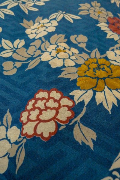 Photo9: P0120G Antique Japanese kimono Grayish Blue HAORI short jacket for women / Silk. Peony (Grade C) (9)