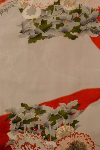 Photo4: P0120H Antique Japanese kimono Pale Gray HAORI short jacket for women / Silk. Peony, More damages. (Grade C) (4)