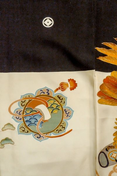 Photo4: P0123A Vintage Japanese kimono Black Kimono for Boys for men / Silk. Pine tree/branch/needle, Set with P0123B (Grade B) (4)