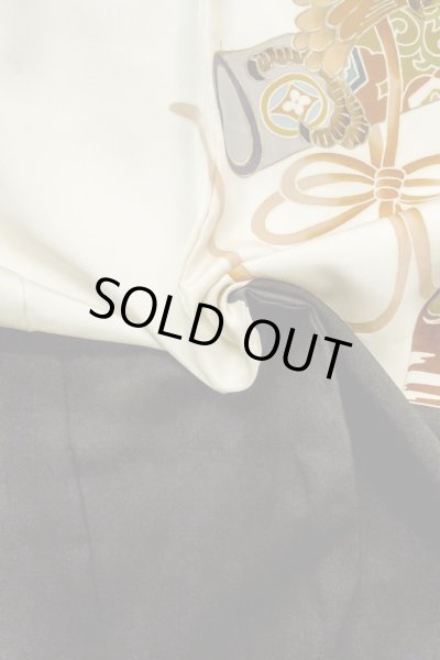 Photo13: P0123A Vintage Japanese kimono Black Kimono for Boys for men / Silk. Pine tree/branch/needle, Set with P0123B (Grade B) (13)