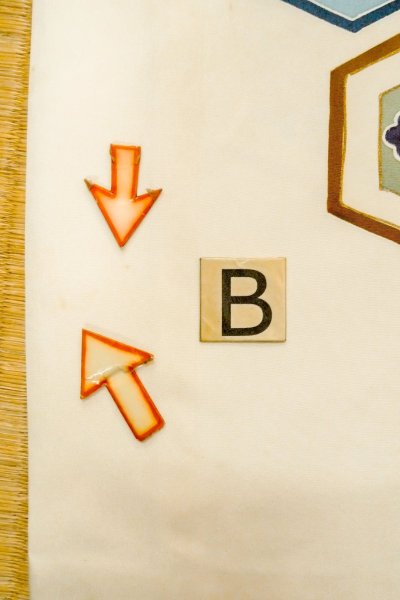 Photo17: P0123A Vintage Japanese kimono Black Kimono for Boys for men / Silk. Pine tree/branch/needle, Set with P0123B (Grade B) (17)