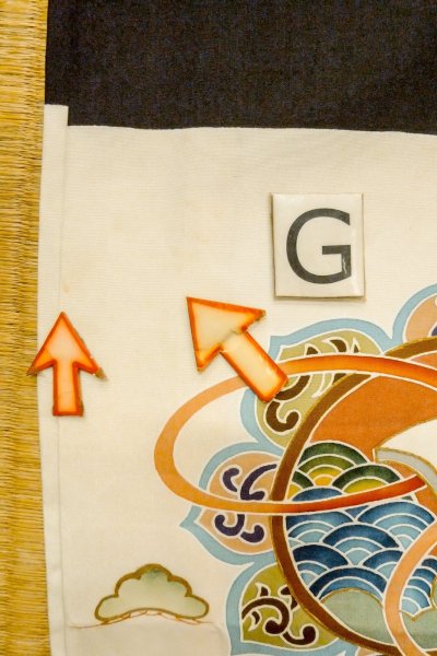 Photo22: P0123A Vintage Japanese kimono Black Kimono for Boys for men / Silk. Pine tree/branch/needle, Set with P0123B (Grade B) (22)