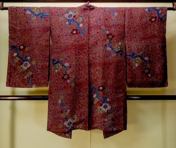 Photo2: P0123C Antique Japanese kimono Reddish Purple HAORI short jacket for women / Silk. UME plum bloom (Grade D) (2)