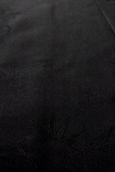 Photo10: P0123G Vintage Japanese kimono Black HAORI short jacket for women / Silk., Base woven pattern: Wave, cloud, KUMIHIMO rope with tassels, Folding fan. (Grade A) (10)