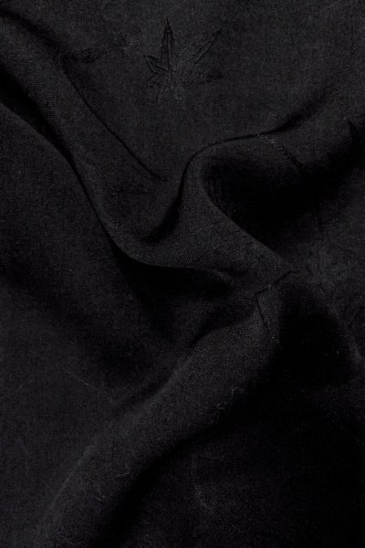 Photo13: P0123G Vintage Japanese kimono Black HAORI short jacket for women / Silk., Base woven pattern: Wave, cloud, KUMIHIMO rope with tassels, Folding fan. (Grade A) (13)