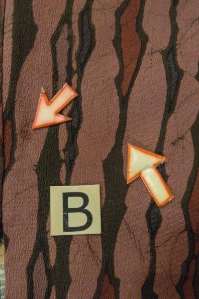 Photo15: P0123L Vintage Japanese kimono Grayish Dark Red HAORI short jacket for women / Silk. Broken ice pattern (Grade B) (15)