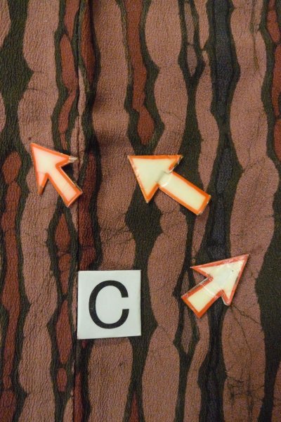 Photo16: P0123L Vintage Japanese kimono Grayish Dark Red HAORI short jacket for women / Silk. Broken ice pattern (Grade B) (16)