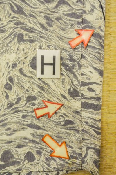 Photo21: P0123M Vintage Japanese kimono Gray HAORI short jacket for women / Silk. MOMIJI maple leaf (Grade C) (21)