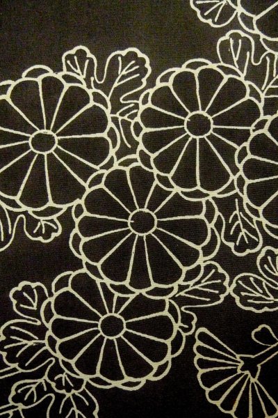 Photo7: P0123N Vintage Japanese kimono Black HAORI short jacket for women / Silk. Chrysanthemum (Grade C) (7)