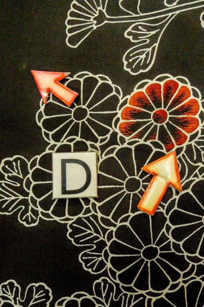 Photo17: P0123N Vintage Japanese kimono Black HAORI short jacket for women / Silk. Chrysanthemum (Grade C) (17)