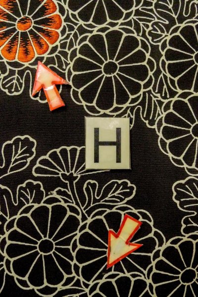 Photo21: P0123N Vintage Japanese kimono Black HAORI short jacket for women / Silk. Chrysanthemum (Grade C) (21)