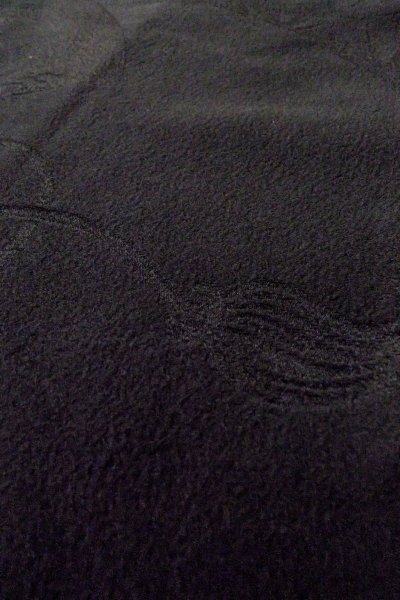 Photo9: P0123O Vintage Japanese kimono Black HAORI short jacket for women / Silk., Base woven pattern: mountain, KUMIHIMO rope with tassels, Folding fan. (Grade B) (9)