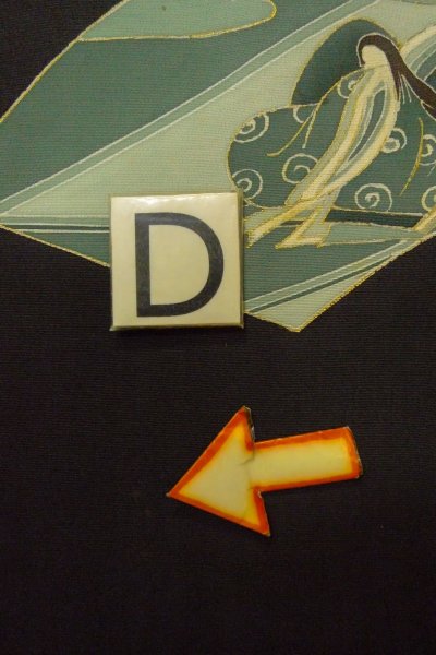 Photo16: P0123R Vintage Japanese kimono Black HAORI short jacket for women / Silk. Haze (Grade B) (16)