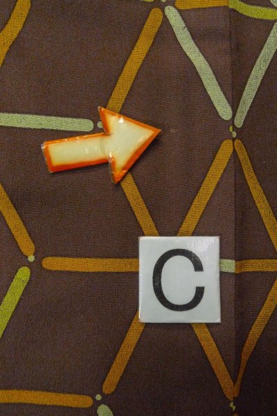 Photo16: P0123T Vintage Japanese kimono Brown HAORI short jacket for women / Silk. Hemp leaf (Grade B) (16)