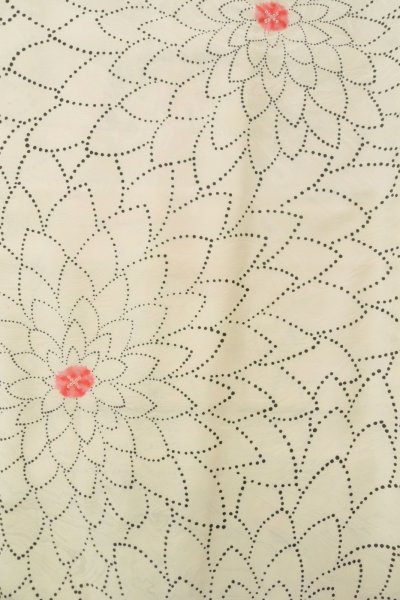 Photo4: P0123W Vintage Japanese kimono White HAORI short jacket for women / Synthetic. Chrysanthemum (Grade A) (4)