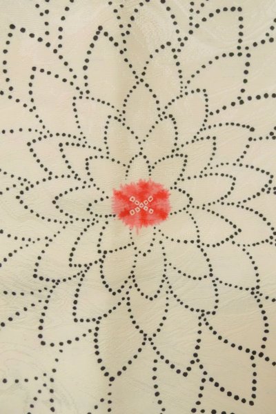 Photo6: P0123W Vintage Japanese kimono White HAORI short jacket for women / Synthetic. Chrysanthemum (Grade A) (6)