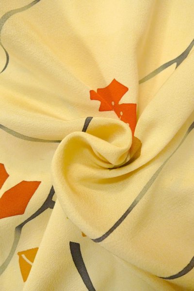 Photo11: P0123X Vintage Japanese kimono Light Beige HAORI short jacket for women / Silk. Flower (Grade B) (11)