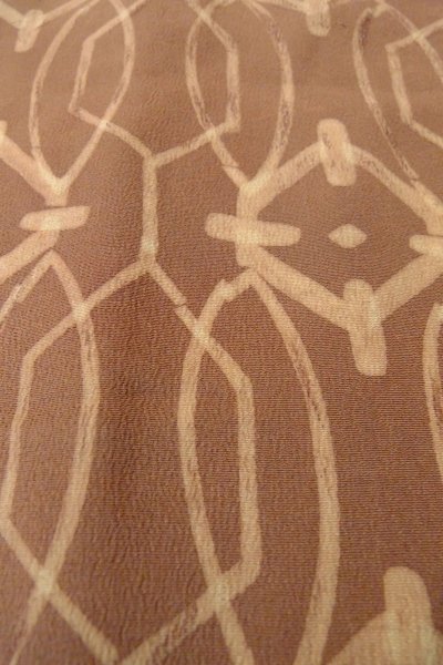 Photo10: P0123Z Vintage Japanese kimono Pale Brown HAORI short jacket for women / Silk. Abstract pattern (Grade A) (10)