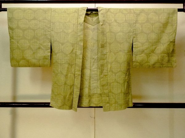 Photo1: P0124B Vintage Japanese kimono Pale Yellowish Green HAORI short jacket for women / Silk. Swirl (Grade D) (1)