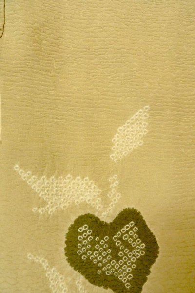 Photo5: P0124D Vintage Japanese kimono Pale Beige HAORI short jacket for women / Silk. Leaf (Grade C) (5)