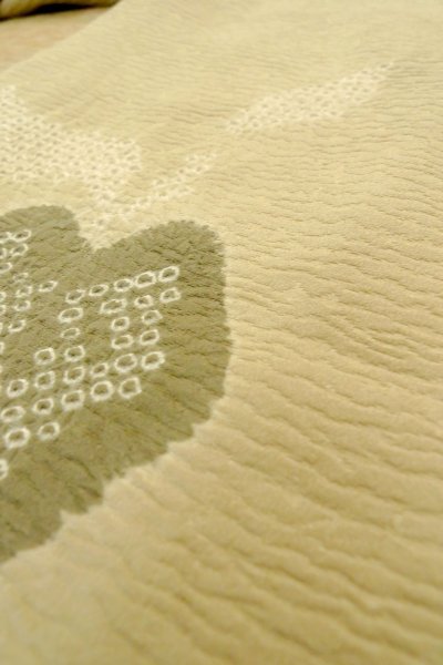 Photo8: P0124D Vintage Japanese kimono Pale Beige HAORI short jacket for women / Silk. Leaf (Grade C) (8)