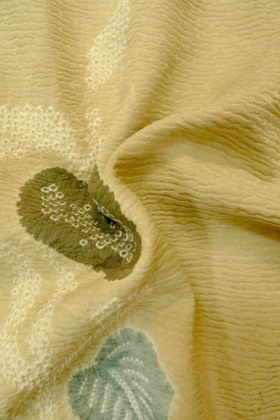 Photo12: P0124D Vintage Japanese kimono Pale Beige HAORI short jacket for women / Silk. Leaf (Grade C) (12)