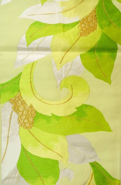 Photo4: P0206E Vintage Japanese Kimono  Pale Yellowish Green  FUKURO OBI sash Leaf Silk. (Grade B) (4)
