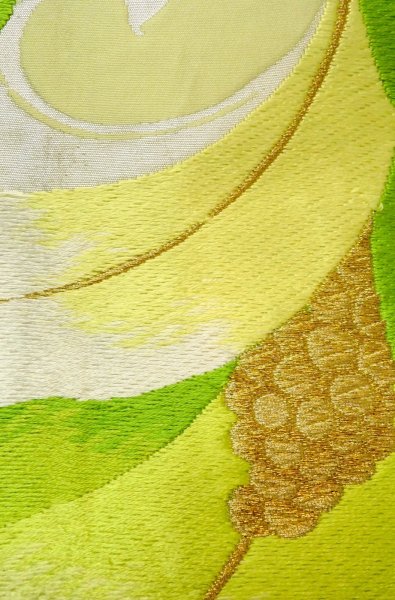Photo7: P0206E Vintage Japanese Kimono  Pale Yellowish Green  FUKURO OBI sash Leaf Silk. (Grade B) (7)